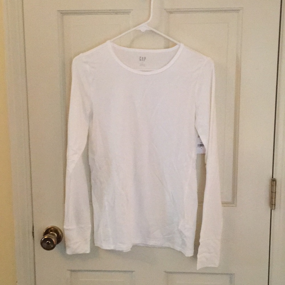 Old navy long sleeve shirt